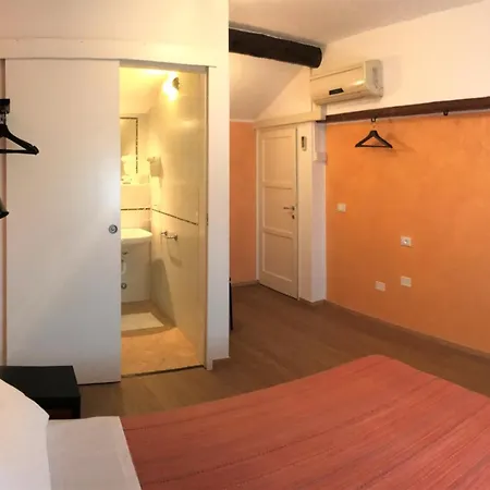 Guest house Corte Colori Cola (Verona)