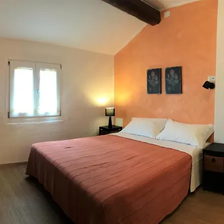 Guest house Corte Colori Cola (Verona)