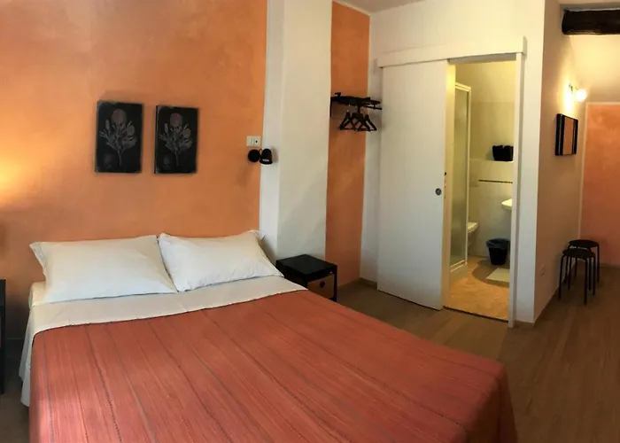 Corte Colori Guest house Cola (Verona)